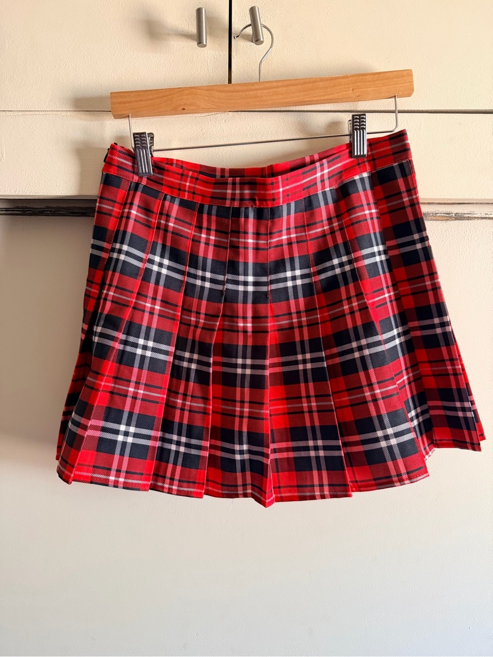 Women’s Red Plaid Pleated Mini Skort - Picture 2 of 3